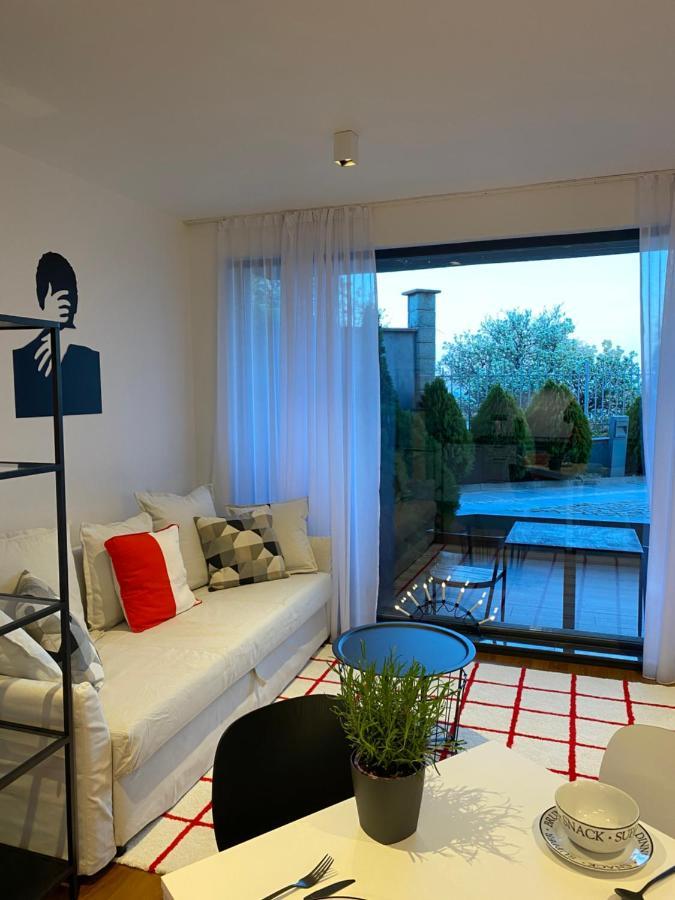 Cozy Red Bulldog Place In Apart-Complex/Pool Varna Exterior foto